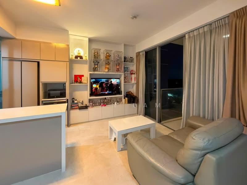 Centro Residences, 59 Ang Mo Kio Avenue 8, 2 Bedrooms, 872 sqft, Condominium For Rent, by Ivan Lam, 500219435 - Living Room - PropertyGuru.com.sg