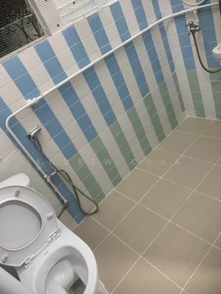 Common room for rent 1-2 pax near hillview MRT, 20 Jalan Asas, Room Rental, 150 sqft, Terraced House For Rent, by Andrew Chua, 500219437 - Bathroom - PropertyGuru.com.sg