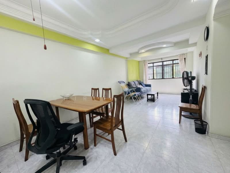 349 Corporation Drive, 349 Corporation Drive, 3 Bedrooms, 1,292 sqft, HDB Flat For Sale, by Shirley Chua, 500219443 - Living Room - PropertyGuru.com.sg