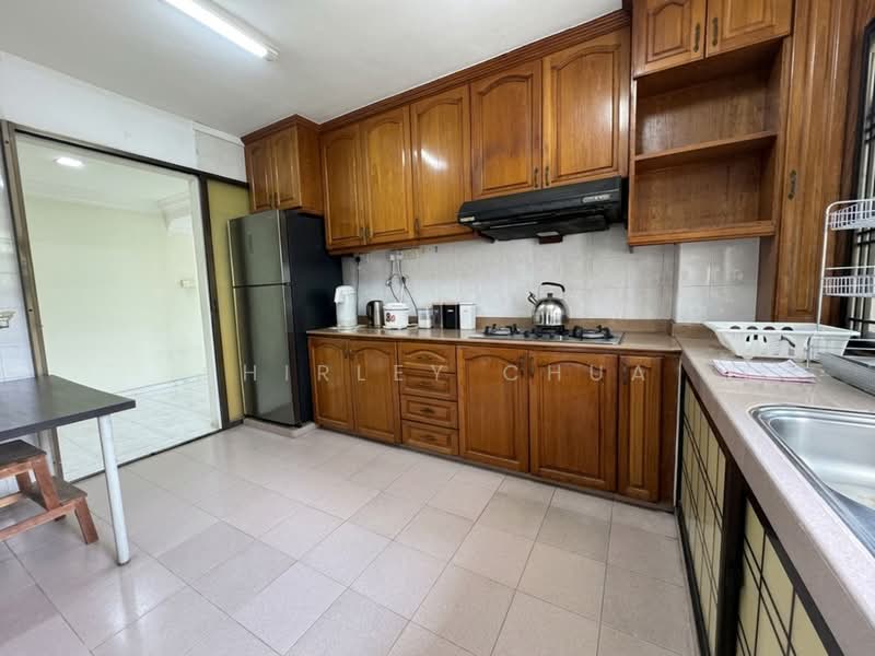 349 Corporation Drive, 349 Corporation Drive, 3 Bedrooms, 1,292 sqft, HDB Flat For Sale, by Shirley Chua, 500219443 - Kitchen - PropertyGuru.com.sg