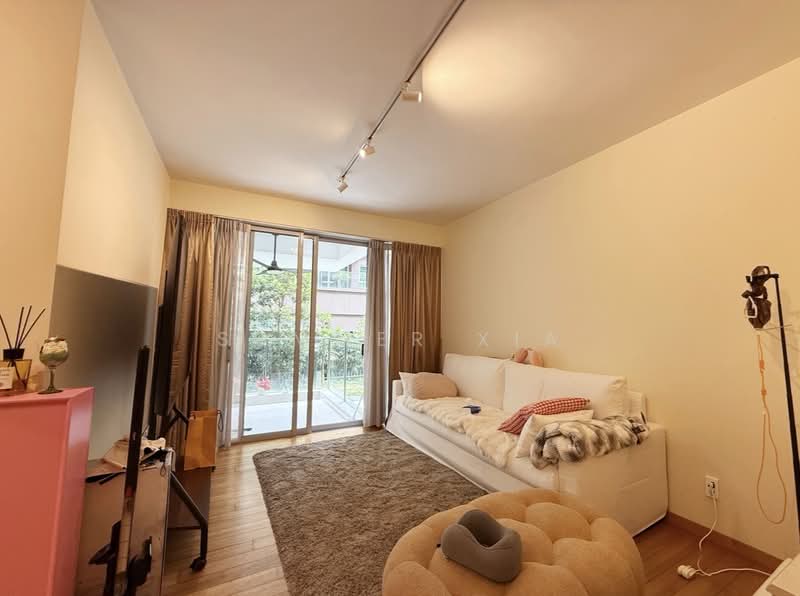 8 @ Mount Sophia, 8 Mount Sophia, 1 Bedroom, 893 sqft, Condominium For Sale, by Summer Xia, 500219460 - Living Room - PropertyGuru.com.sg