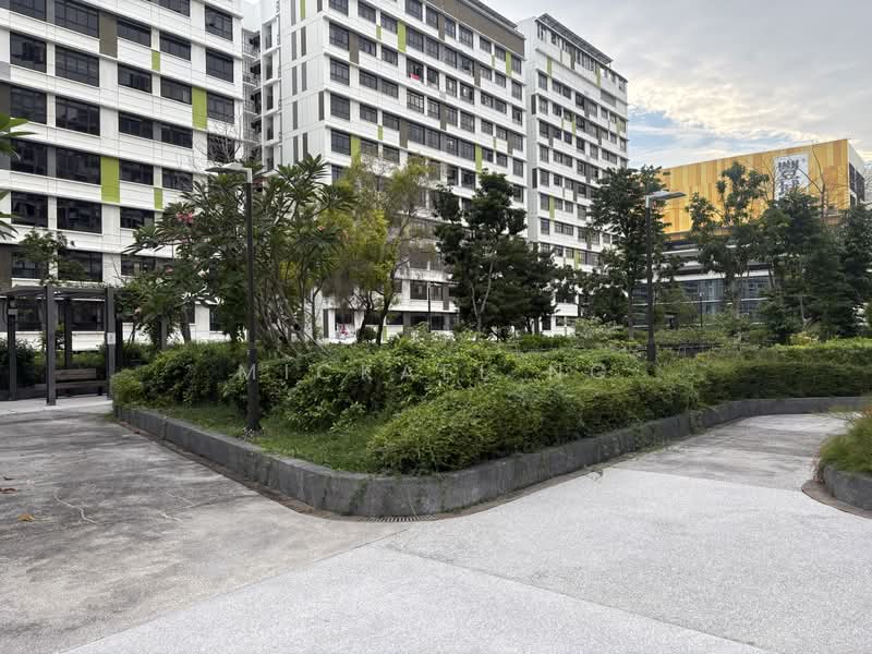 609A Tampines North Drive 1, 609A Tampines North Drive 1, 3 Bedrooms, 1,216 sqft, HDB Flat For Sale, by Mickael Ng, 500219464 - Exterior - PropertyGuru.com.sg