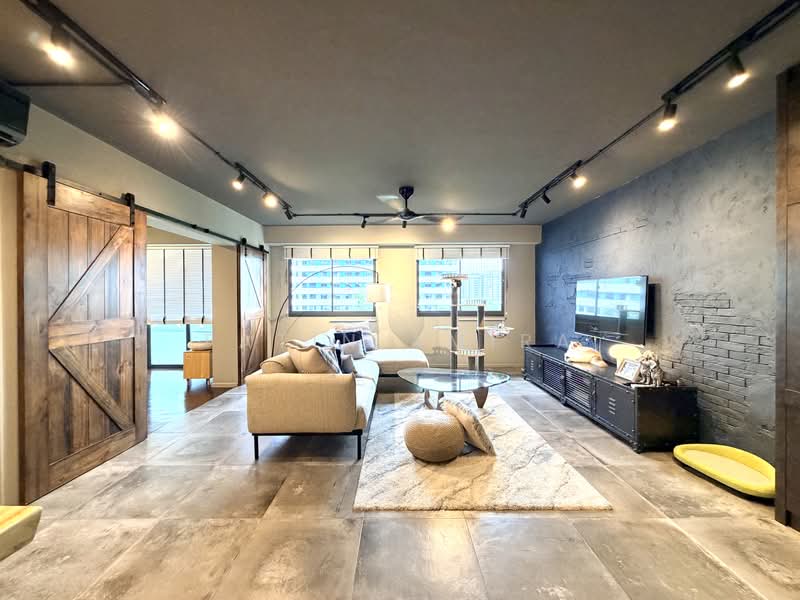 310C Punggol Walk, 310C Punggol Walk, 3 Bedrooms, 1,205 sqft, HDB Flat For Sale, by Fatin Amira, 500219465 - Living Room - PropertyGuru.com.sg