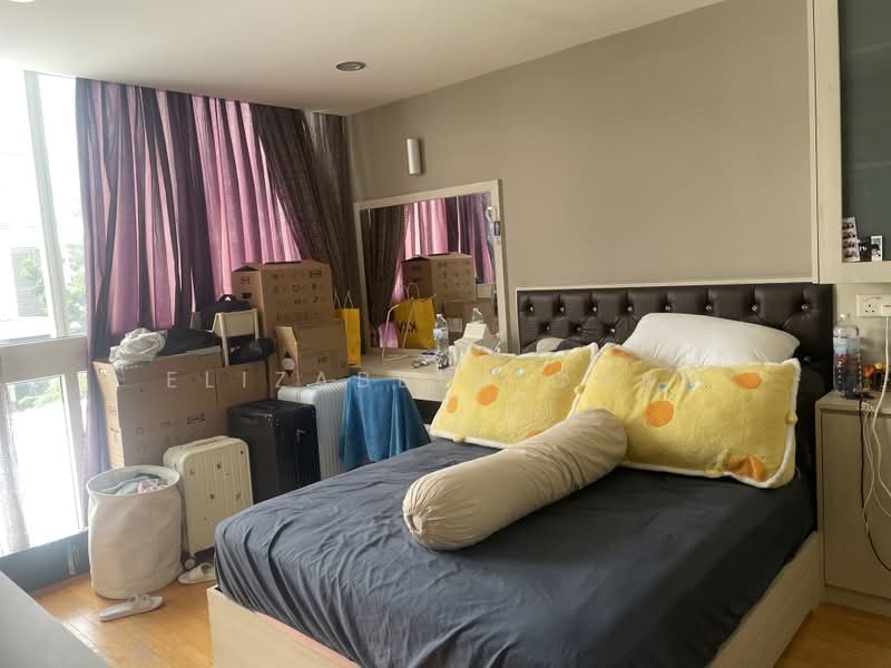 Chempaka Avenue, Chempaka avenue, Room Rental, 125 sqft, Terraced House For Rent, by Elizabeth Chan, 500219468 - Bedroom - PropertyGuru.com.sg