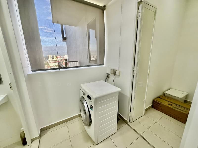Sky Vue, Bishan Street 14, 3 Bedrooms, 1,141 sqft, Condominium For Sale, by Evon Tan 陈玉凤, 500219475 - Balcony - PropertyGuru.com.sg