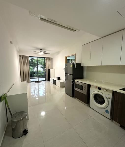 La Fiesta, 58 Sengkang Square, 1 Bedroom, 571 sqft, Condominium For Rent, by Kathy Nguyen, 500219481 - Living Room - PropertyGuru.com.sg