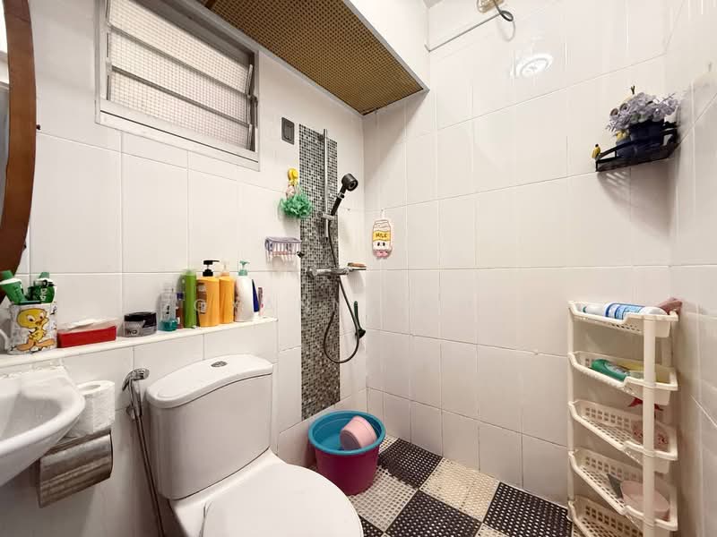 780C Woodlands Crescent, 780C Woodlands Crescent, 3 Bedrooms, 990 sqft, HDB Flat For Sale, by Zoxanne Chia, 500219489 - Bathroom - PropertyGuru.com.sg