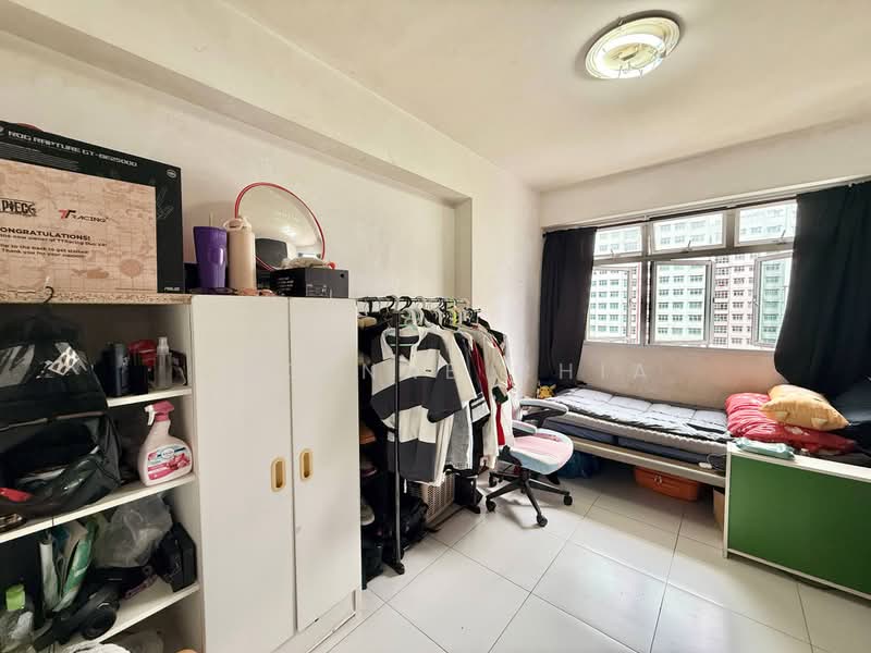 780C Woodlands Crescent, 780C Woodlands Crescent, 3 Bedrooms, 990 sqft, HDB Flat For Sale, by Zoxanne Chia, 500219489 - Bedroom - PropertyGuru.com.sg