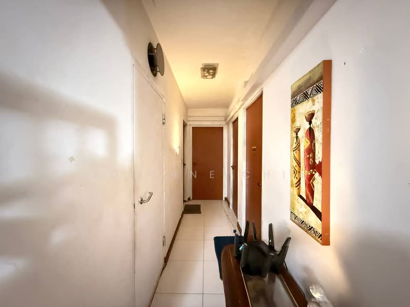 780C Woodlands Crescent, 780C Woodlands Crescent, 3 Bedrooms, 990 sqft, HDB Flat For Sale, by Zoxanne Chia, 500219489 - Corridor - PropertyGuru.com.sg