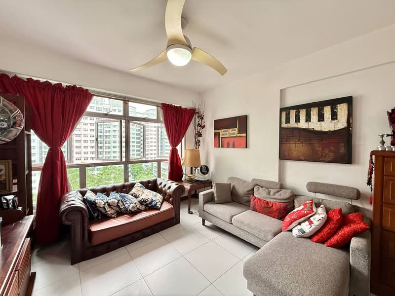 780C Woodlands Crescent, 780C Woodlands Crescent, 3 Bedrooms, 990 sqft, HDB Flat For Sale, by Zoxanne Chia, 500219489 - Living Room - PropertyGuru.com.sg