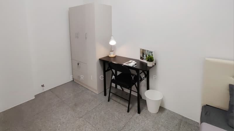 Fragrance Court, 12 Yew Siang Road, Room Rental, 60 sqft, Condominium For Rent, by Erica Yap, 500219490 - Bedroom 1 - PropertyGuru.com.sg