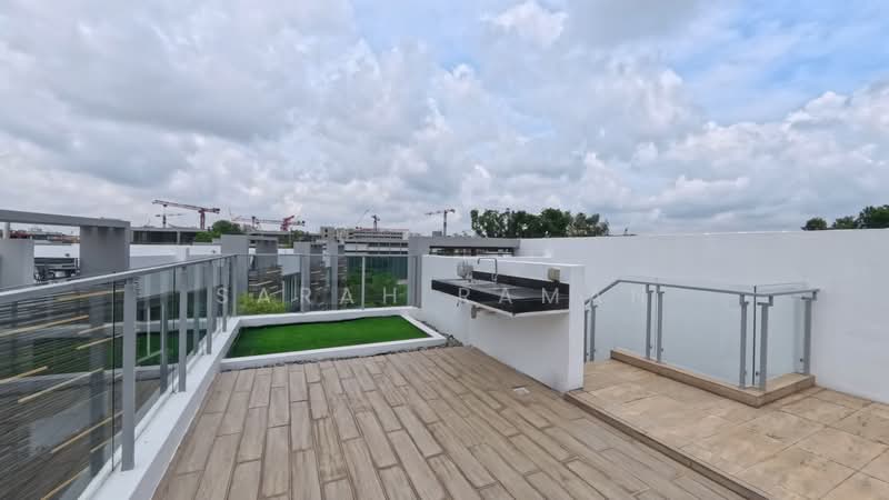 Cabana, 95 Sunrise Terrace, 5 Bedrooms, 3,167 sqft, Cluster House For Sale, by Sarah Raman, 500219495 - Rooftop Terrace - PropertyGuru.com.sg