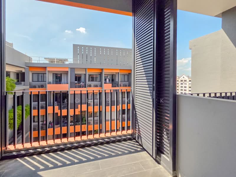 Rezi 24, 39 Lorong 24 Geylang, 1 Bedroom, 506 sqft, Apartment For Sale, by Louis Kwek, 500219503 - Balcony - PropertyGuru.com.sg