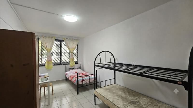 835 Jurong West Street 81, 835 Jurong West Street 81, 4 Bedrooms, 1,313 sqft, HDB Flat For Sale, by James Chew, 500219505 - Bedroom 2 - PropertyGuru.com.sg