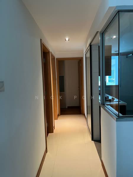 Twin Regency, 26 Kim Tian Road, 2 Bedrooms, 980 sqft, Condominium For Rent, by Nick Poh, 500219519 - Corridor - PropertyGuru.com.sg