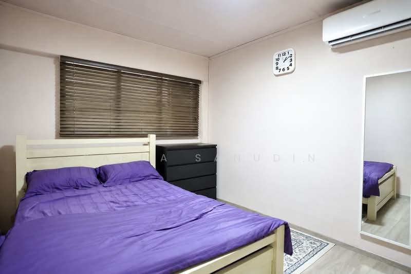 409 Yishun Ring Road, 409 Yishun Ring Road, Sembawang / Yishun, 2 Bedrooms, 796 sqft, HDB Flat For Sale, by Sasha Sanudin, 500219534 - Common Bedroom - PropertyGuru.com.sg