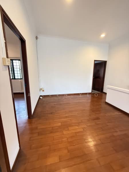 Landed Sembawang for Rent, Sembawang road, 3 Bedrooms, 2,700 sqft, Terraced House For Rent, by Aileen Yeo, 500219535 - Interior - PropertyGuru.com.sg