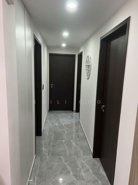 The Brownstone, 150 Canberra Drive, 3 Bedrooms, 915 sqft, Executive Condominium For Sale, by Kaili Ong, 500219536 - Corridor - PropertyGuru.com.sg