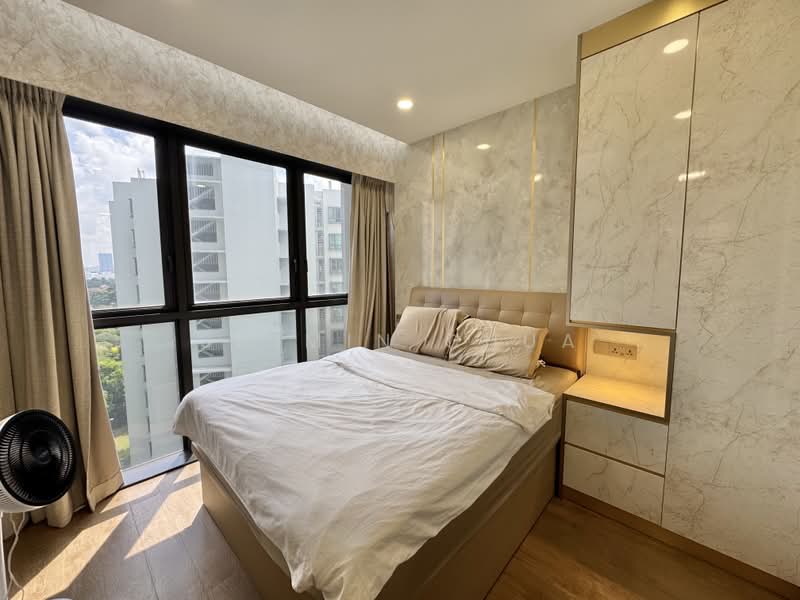 Whistler Grand, 109 West Coast Vale, 3 Bedrooms, 1,066 sqft, Condominium For Sale, by Shimin Chua, 500219537 - Bedroom - PropertyGuru.com.sg