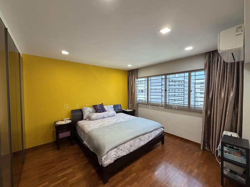 894 Tampines Street 81, 894 Tampines Street 81, 4 Bedrooms, 1,571 sqft, HDB Flat For Sale, by Giselle Low, 500219541 - Master bedroom - PropertyGuru.com.sg
