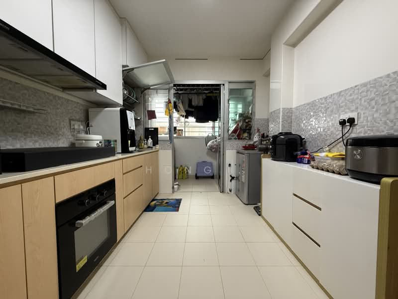 365C Sembawang Crescent, 365C Sembawang Crescent, 3 Bedrooms, 1,001 sqft, HDB Flat For Sale, by Hong ., 500219544 - Kitchen - PropertyGuru.com.sg