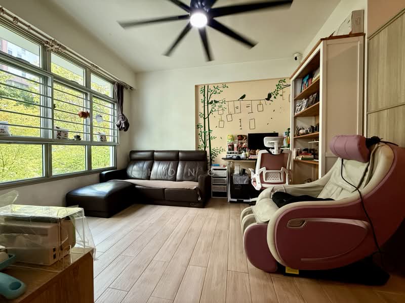 365C Sembawang Crescent, 365C Sembawang Crescent, 3 Bedrooms, 1,001 sqft, HDB Flat For Sale, by Hong ., 500219544 - Living Room - PropertyGuru.com.sg