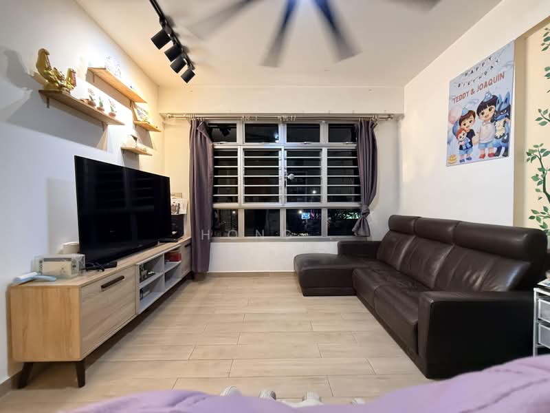 365C Sembawang Crescent, 365C Sembawang Crescent, Sembawang / Yishun, 3 Bedrooms, 1,001 sqft, HDB Flat For Sale, by Hong ., 500219544 - Living Room - PropertyGuru.com.sg