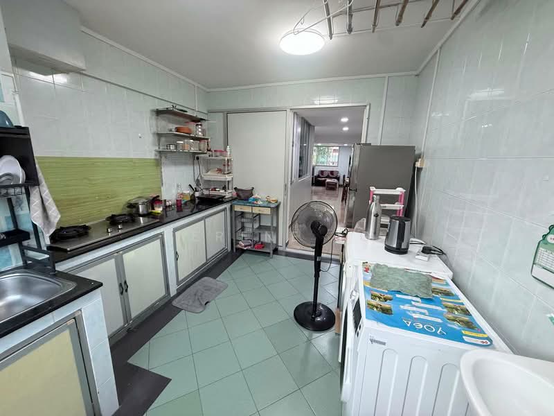 123 Hougang Avenue 1, 123 Hougang Avenue 1, 3 Bedrooms, 880 sqft, HDB Flat For Rent, by Serene To, 500219551 - Kitchen - PropertyGuru.com.sg