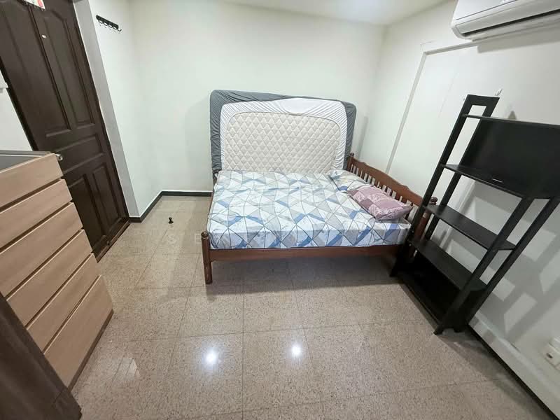 123 Hougang Avenue 1, 123 Hougang Avenue 1, 3 Bedrooms, 880 sqft, HDB Flat For Rent, by Serene To, 500219551 - Bedroom - PropertyGuru.com.sg