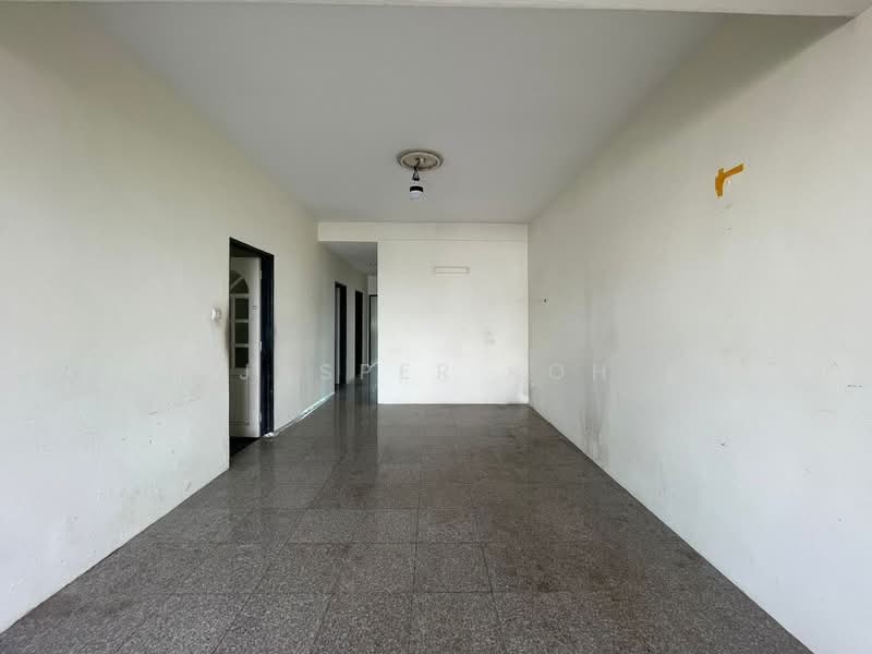 Wing Fong Mansions, 12 Lorong 14 Geylang, 7 Bedrooms, 1,238 sqft, Apartment For Sale, by Jasper Koh, 500219552 - PropertyGuru.com.sg