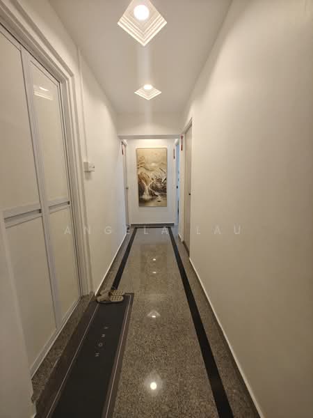 351 Ang Mo Kio Street 32, 351 Ang Mo Kio Street 32, Room Rental, 200 sqft, HDB Flat For Rent, by Angela Lau, 500219557 - Corridor - PropertyGuru.com.sg