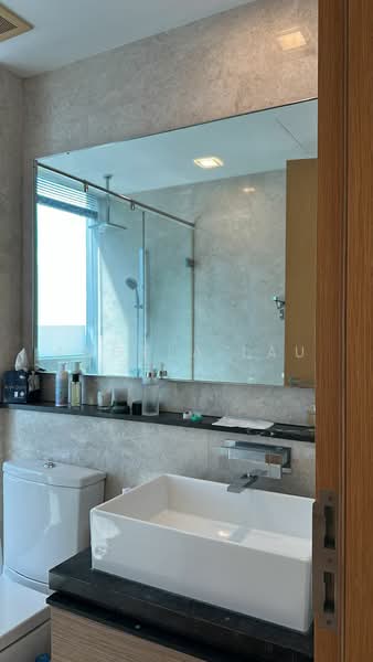 Marina Bay Residences, 18 Marina Boulevard, 1 Bedroom, 753 sqft, Condominium For Sale, by Angela Lau, 500219574 - Bathroom - PropertyGuru.com.sg