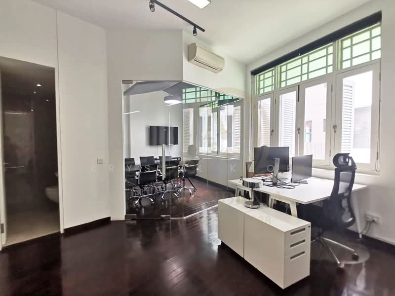 Designer White & Grey Themed Shophouse with a Rare Outdoor Green Terrace, Gemmill Lane Amoy Street Telok Ayer Street, 1,300 sqft, Office For Rent, by Krystal Khor, 500219577 - Interior - CommercialGuru.com.sg