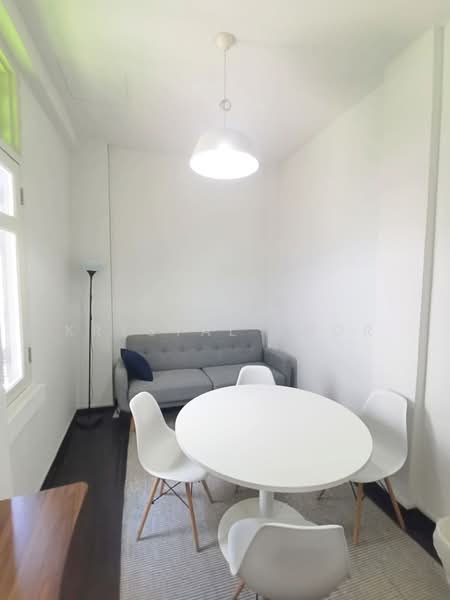 Designer White & Grey Themed Shophouse with a Rare Outdoor Green Terrace, Gemmill Lane Amoy Street Telok Ayer Street, 1,300 sqft, Office For Rent, by Krystal Khor, 500219577 - Living Room - CommercialGuru.com.sg