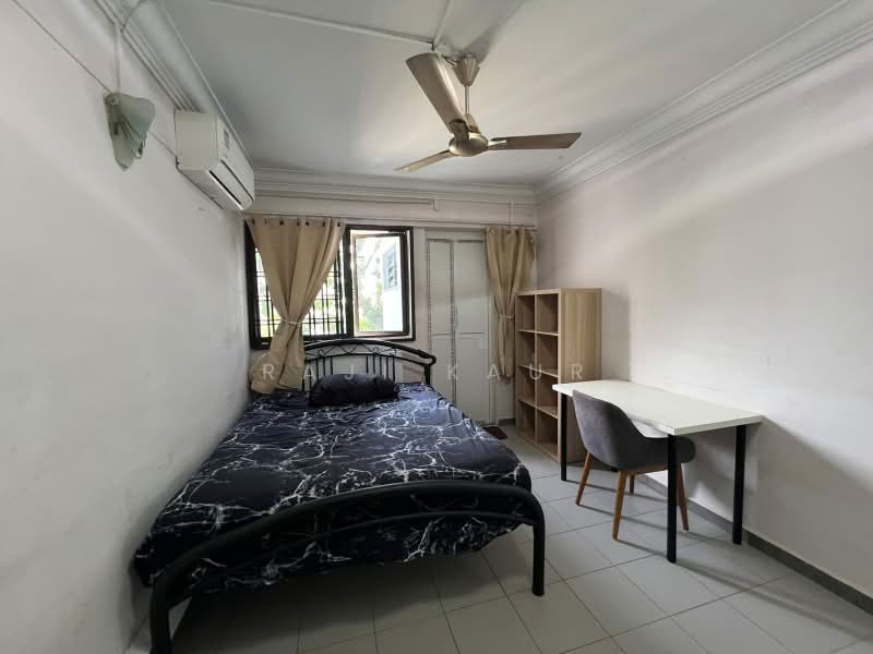 121 Yishun Street 11, 121 Yishun Street 11, Room Rental, 250 sqft, HDB Flat For Rent, by Raji Kaur, 500219581 - Bedroom - PropertyGuru.com.sg