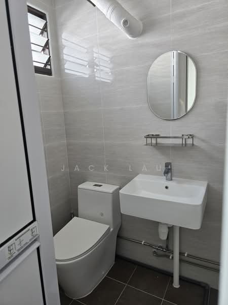 102 Simei Street 1, 102 Simei Street 1, 3 Bedrooms, 1,300 sqft, HDB Flat For Rent, by Jack Lau, 500219584 - Bathroom - PropertyGuru.com.sg