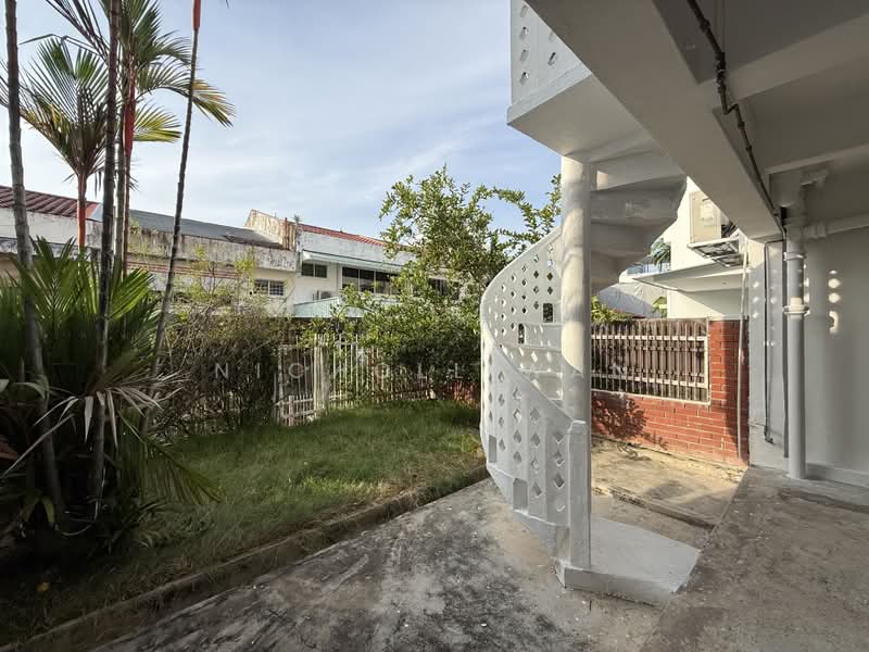 11 Li Hwan Walk, , 3 Bedrooms, 2,000 sqft, Terraced House For Sale, by Nicholl Wan, 500219588 - Exterior - PropertyGuru.com.sg