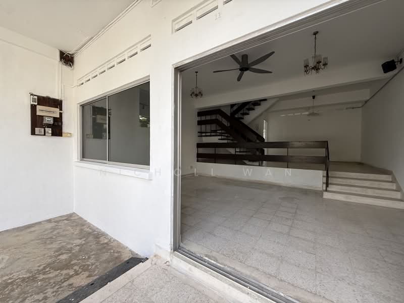 11 Li Hwan Walk, , 3 Bedrooms, 2,000 sqft, Terraced House For Sale, by Nicholl Wan, 500219588 - Interior - PropertyGuru.com.sg