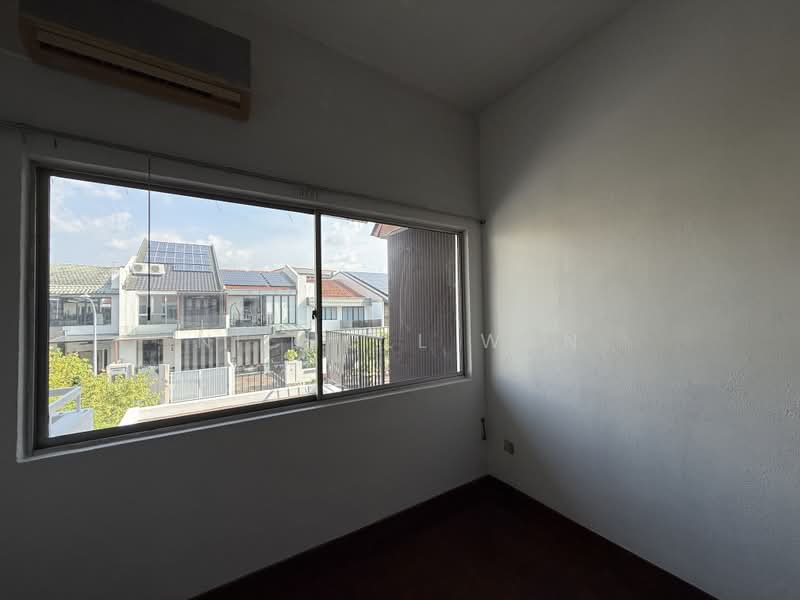 11 Li Hwan Walk, , 3 Bedrooms, 2,000 sqft, Terraced House For Sale, by Nicholl Wan, 500219588 - View - PropertyGuru.com.sg