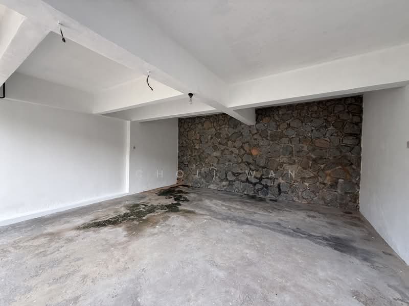 11 Li Hwan Walk, , 3 Bedrooms, 2,000 sqft, Terraced House For Sale, by Nicholl Wan, 500219588 - Interior - PropertyGuru.com.sg