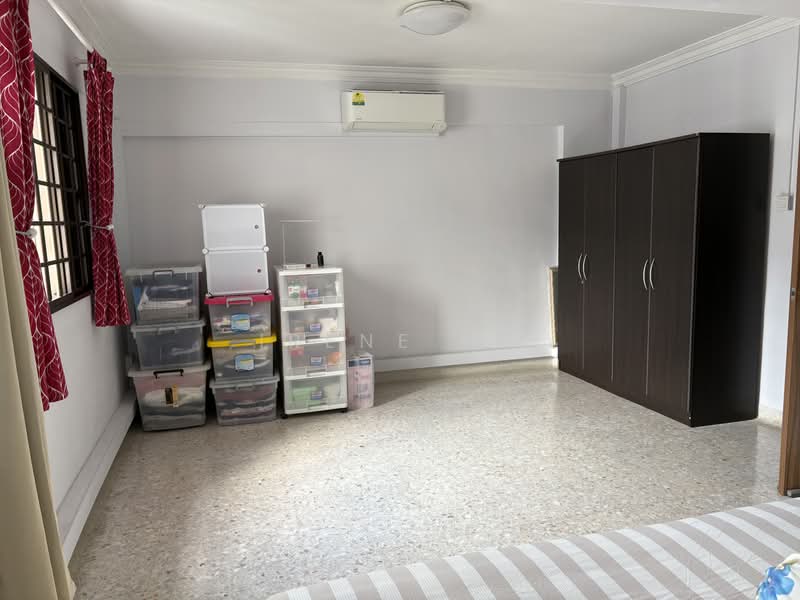 427 Bedok North Road, 427 Bedok North Road, 3 Bedrooms, 990 sqft, HDB Flat For Sale, by Irene Ho, 500219598 - Bedroom - PropertyGuru.com.sg