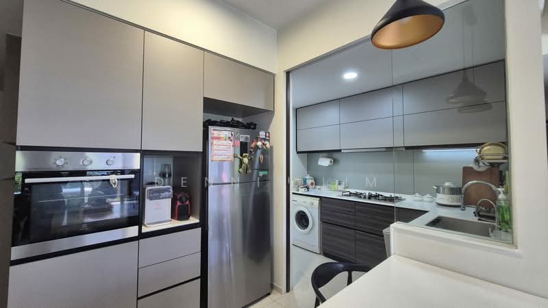 D'Nest, 147 Pasir Ris Grove, 3 Bedrooms, 1,130 sqft, Condominium For Sale, by Dennis Lim, 500219599 - Kitchen - PropertyGuru.com.sg