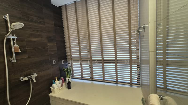 D'Nest, 147 Pasir Ris Grove, 3 Bedrooms, 1,130 sqft, Condominium For Sale, by Dennis Lim, 500219599 - Bathroom - PropertyGuru.com.sg