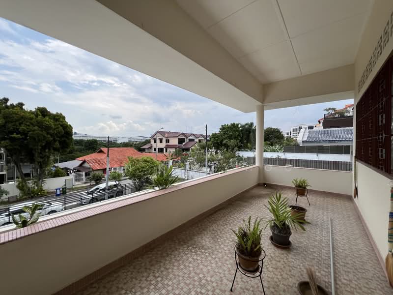 Sea Breeze Rd, , 7 Bedrooms, 3,500 sqft, Detached House For Sale, by Tan Kim Choo, 500219606 - Balcony - PropertyGuru.com.sg