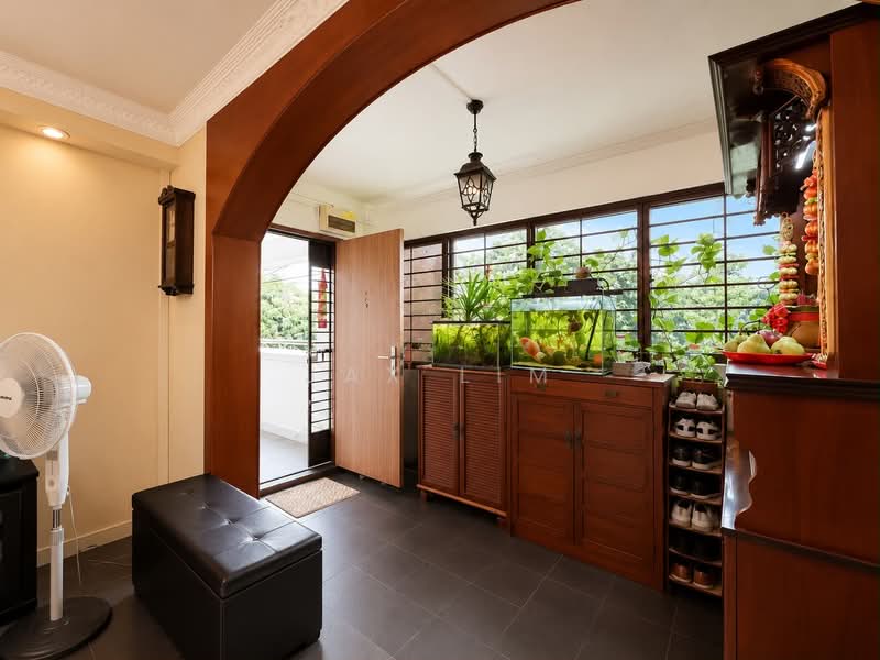 921 Jurong West Street 92, 921 Jurong West Street 92, 3 Bedrooms, 1,313 sqft, HDB Flat For Sale, by Jax Lim, 500219608 - Entrance Foyer - PropertyGuru.com.sg