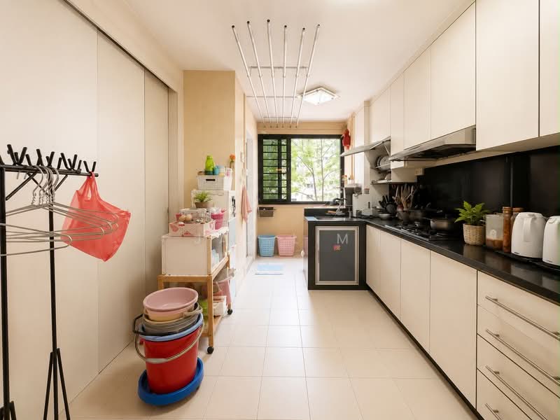 921 Jurong West Street 92, 921 Jurong West Street 92, 3 Bedrooms, 1,313 sqft, HDB Flat For Sale, by Jax Lim, 500219608 - Kitchen - PropertyGuru.com.sg