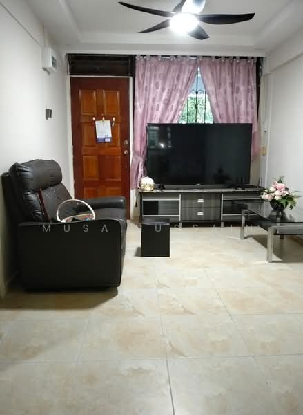 1 Marsiling Drive, 1 Marsiling Drive, Room Rental, 150 sqft, HDB Flat For Rent, by Musa Hussain, 500219615 - Living Room - PropertyGuru.com.sg