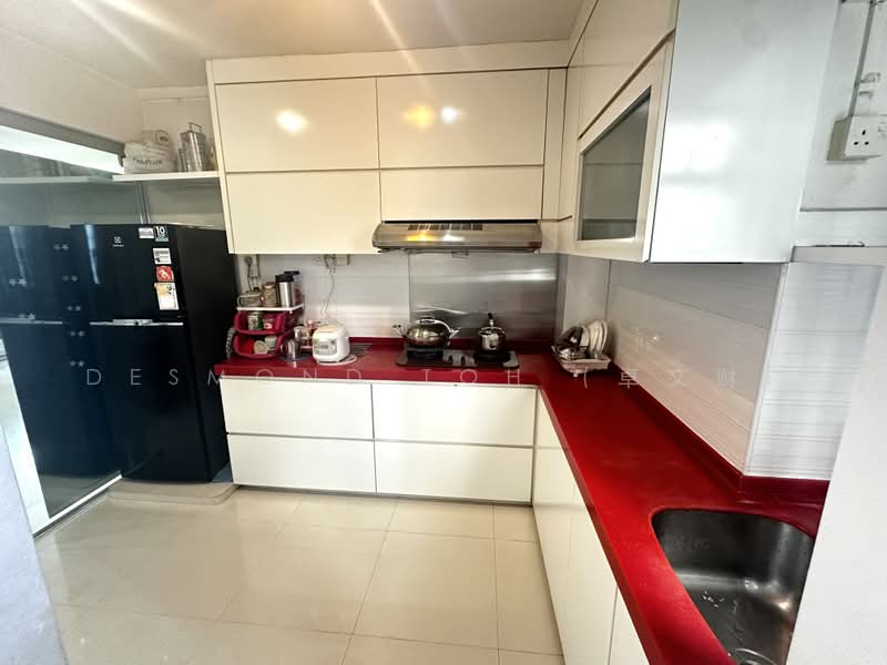 154 Gangsa Road, 154 Gangsa Road, 4 Bedrooms, 1,302 sqft, HDB Flat For Sale, by Desmond Toh (卓文财), 500219626 - Kitchen - PropertyGuru.com.sg