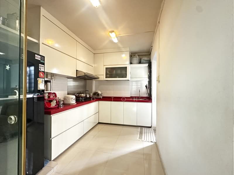 154 Gangsa Road, 154 Gangsa Road, 4 Bedrooms, 1,302 sqft, HDB Flat For Sale, by Desmond Toh (卓文财), 500219626 - Kitchen - PropertyGuru.com.sg