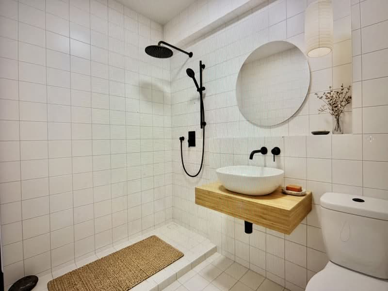 80 Lorong 4 Toa Payoh, 80 Lorong 4 Toa Payoh, 3 Bedrooms, 1,119 sqft, HDB Flat For Sale, by Steve Ho, 500219633 - Bathroom - PropertyGuru.com.sg